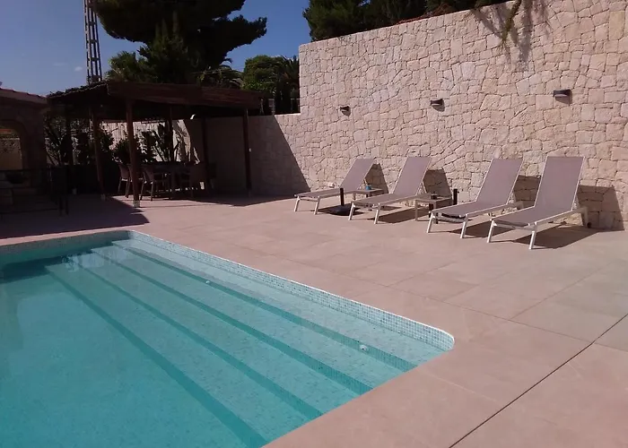 Lannister - Azulenacalpe Villa *